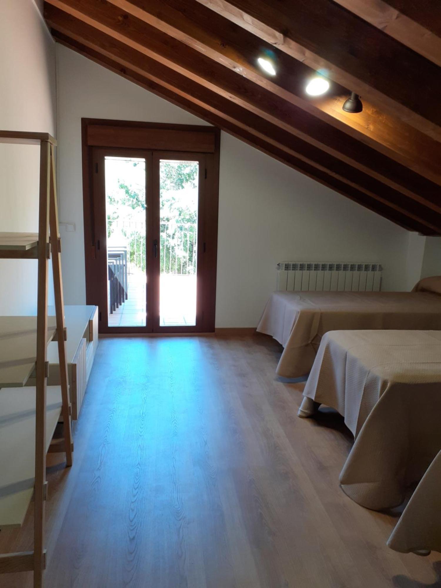 Appartement Casa Binuales à Pedruel Extérieur photo